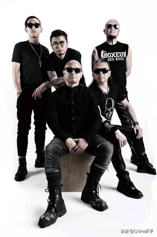 玩真心音乐，说真心话，不装孙子—中国乐手专访天堂乐队主唱雷刚