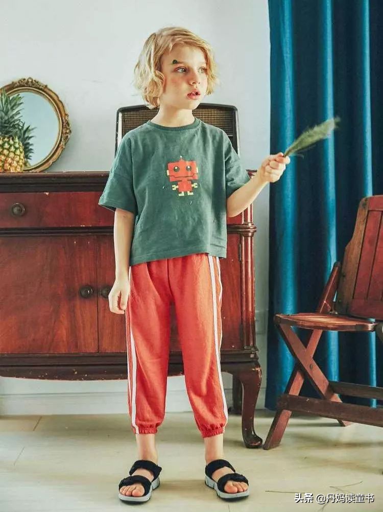 夏季流行的裙子童装,夏天连衣裙短袖童装