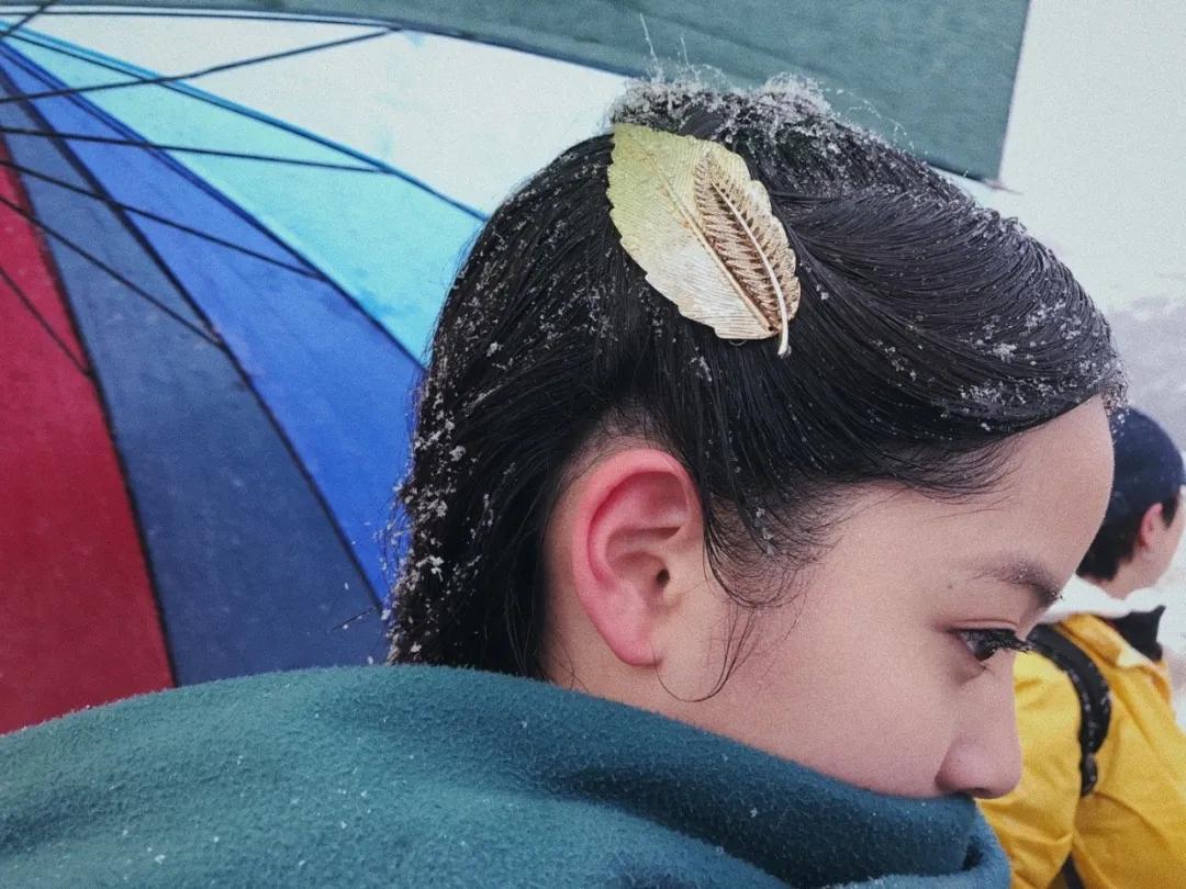 欧阳娜娜同款耳环怎么戴,欧阳娜娜耳环