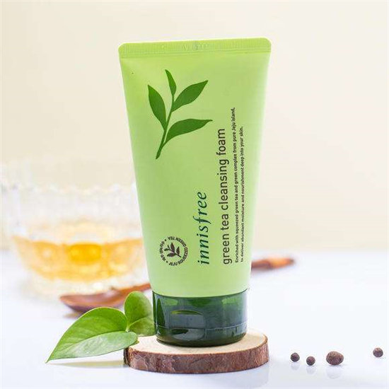 真正洗得干净的洗面奶推荐,什么样的洗面奶洗得干净又保湿