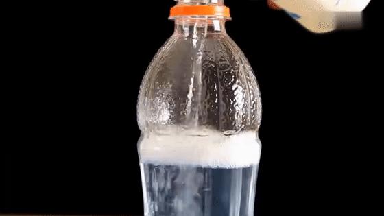 马桶水量小只能冲一次,马桶小冲水键按下去一箱水没了