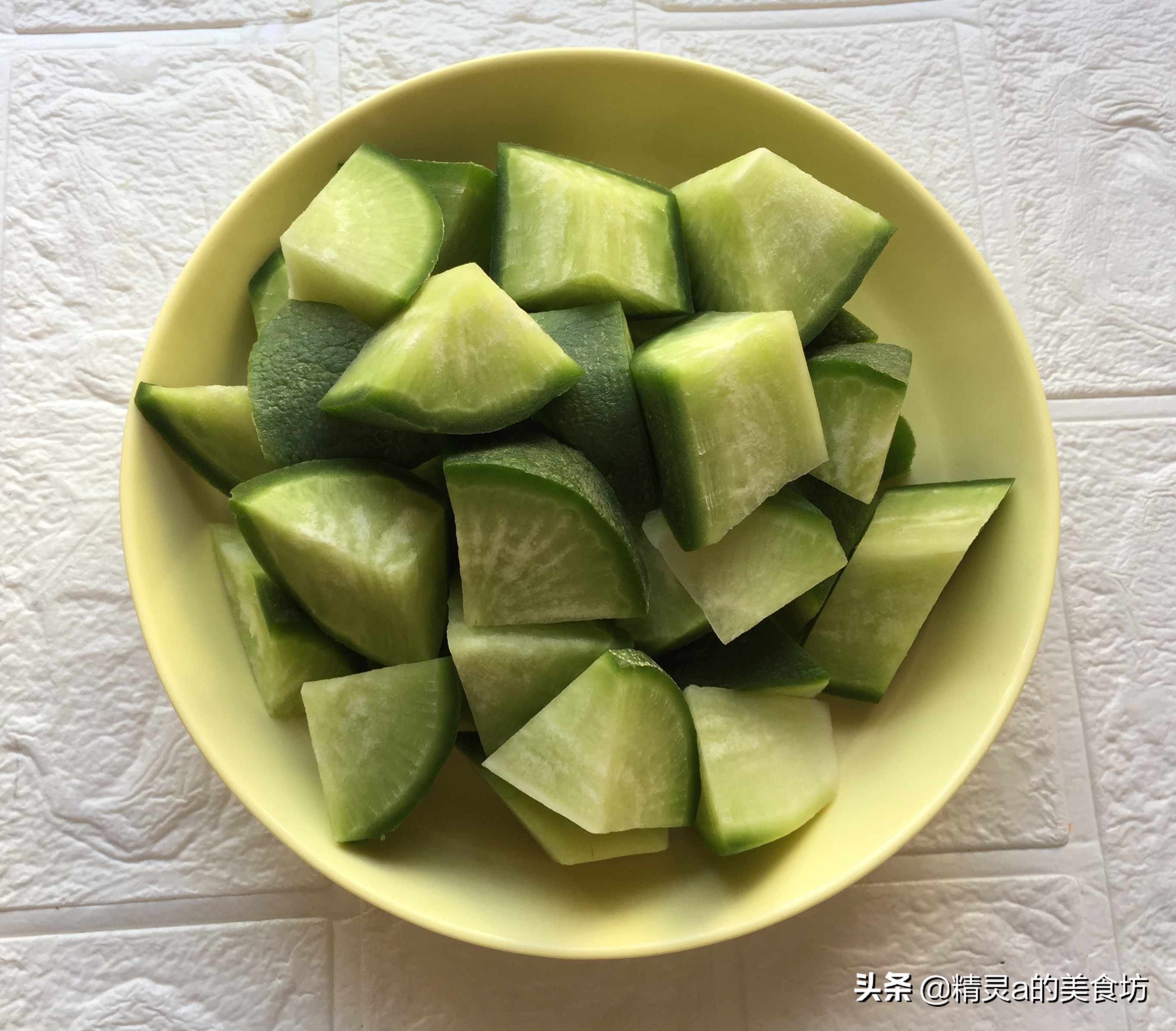 酸萝卜老鸭汤的经典做法,酸萝卜老鸭汤最正宗的做法短视频
