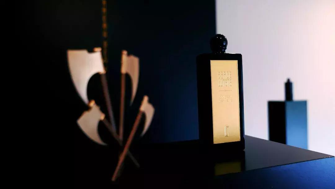 芦丹氏“黑金系列”花之行刑者，就是要你买不起