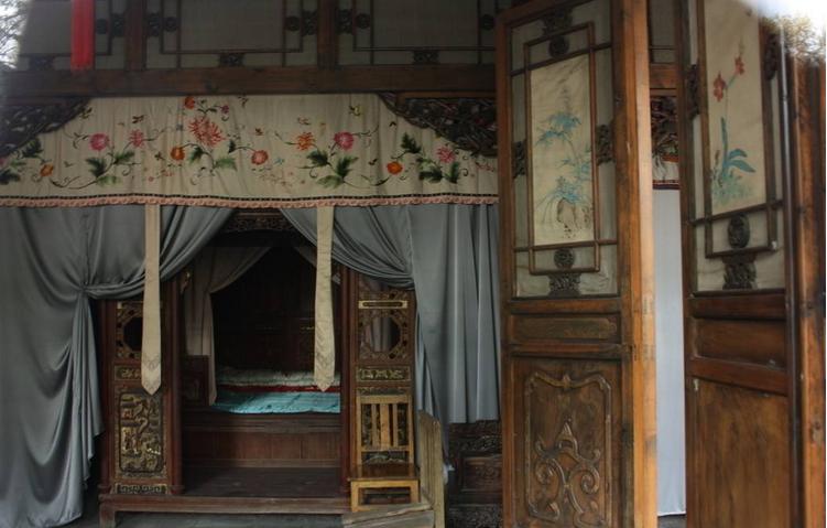 关于农村老话四白四黑是什么,农村俗语四酸四白四难听