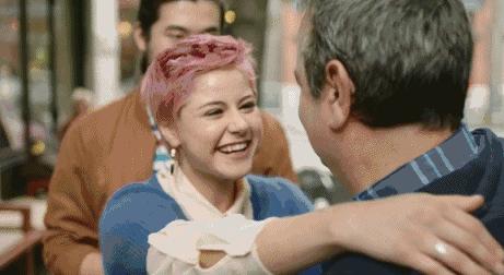 穿着15年的蓬蓬裙的中年男人,粉色蓬蓬裙穿了14年