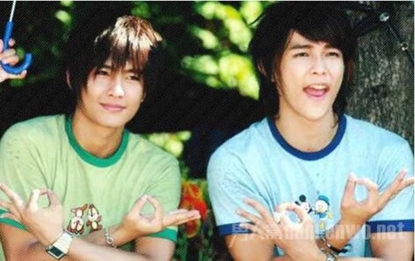 飞轮海看飞轮海名场面,飞轮海看王力宏唱歌