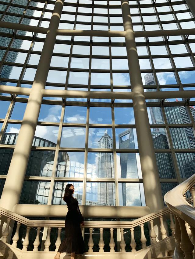 不看后悔！！！惊艳朋友圈的博物馆照片！一条连衣裙就搞定！