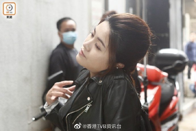 TVB开拍丧尸新剧，内容像极《我是僵尸》，力捧小花吻足男主12次