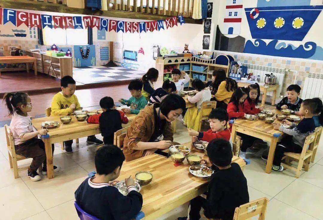 爱与美食不可辜负之繁忙蜜蜂幼儿园、超高的性价比、乐园式环境！