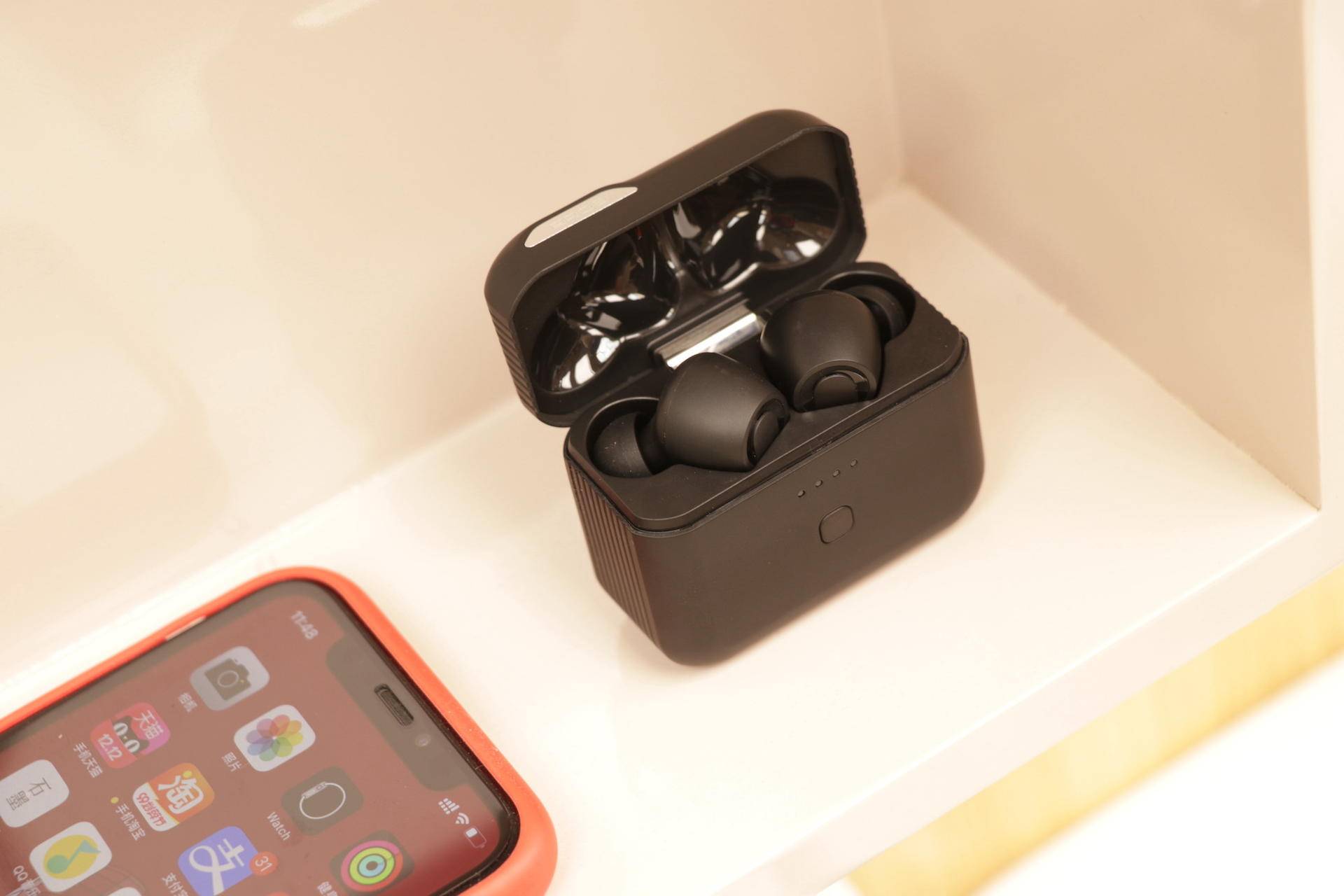 aigo蓝牙耳机t20,aigo蓝牙耳机t18还是t20好