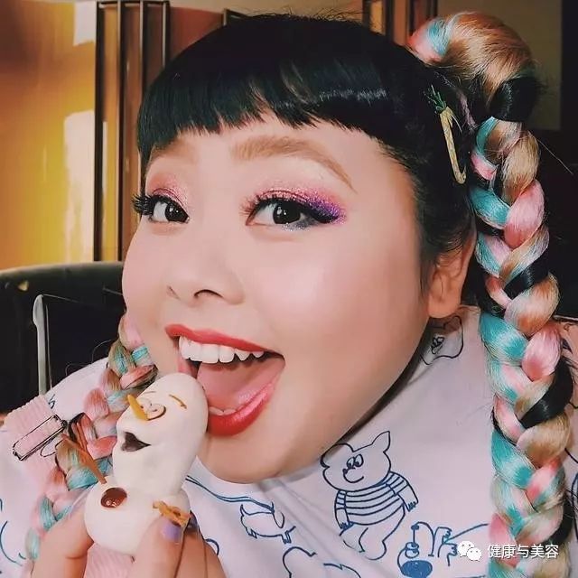 肥胖率不足3%的日本,凭什么她却靠200斤体重火爆中国?