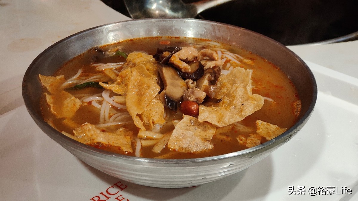 柳州爱民螺蛳粉和聚宝螺蛳粉,人气螺蛳粉推荐