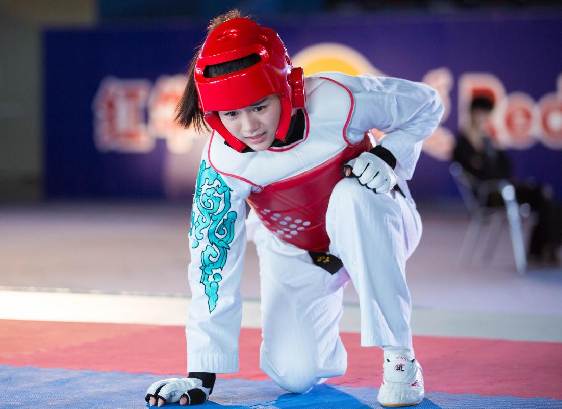 杨洋张新成,张新成和杨洋谁好看