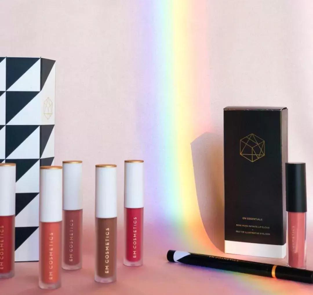 杨幂和刘雯同款口红,杨幂刘雯的口红色号是多少