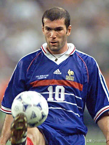 赛季仅出场三次瓜迪奥拉为曼城小将发声：你是曼城唯一的非卖品