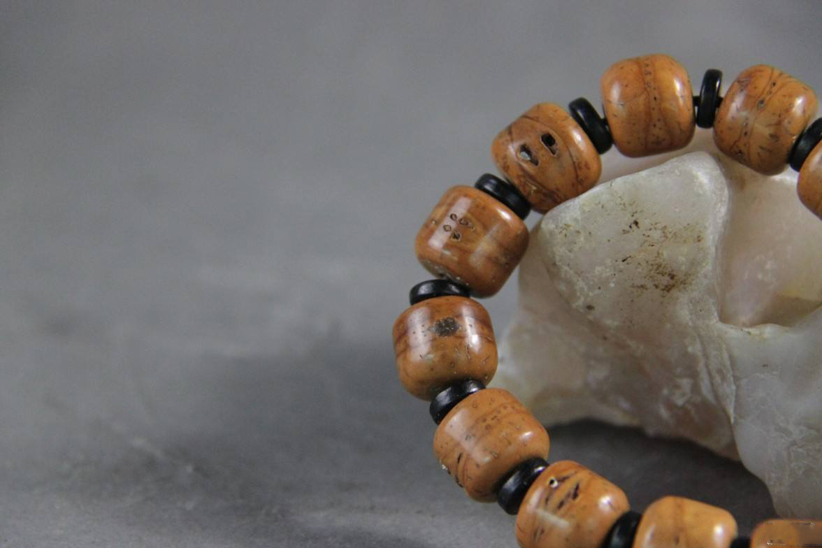 凤眼纯手盘效果,凤眼菩提手套盘多久可以上手