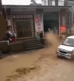 保有量大才是王道！为何五菱宏光保值率这么惊人？