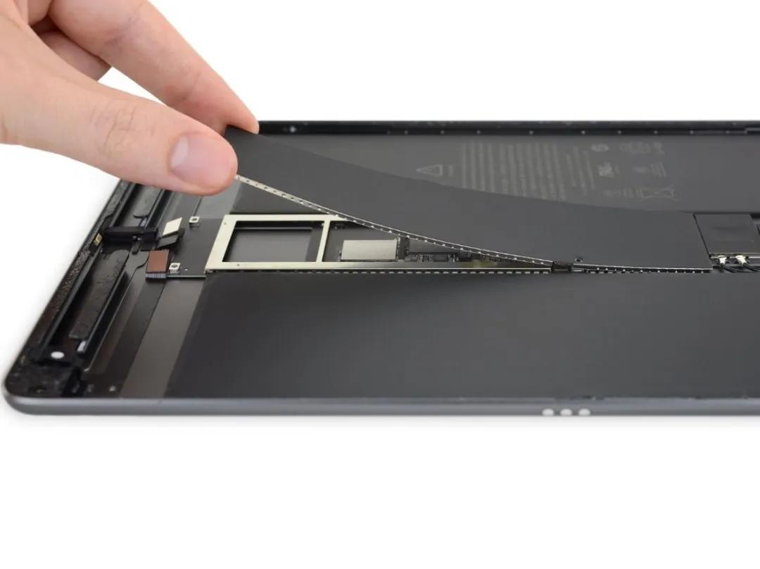 ipadair3短暂性黑屏修理,ipadair3问题召回