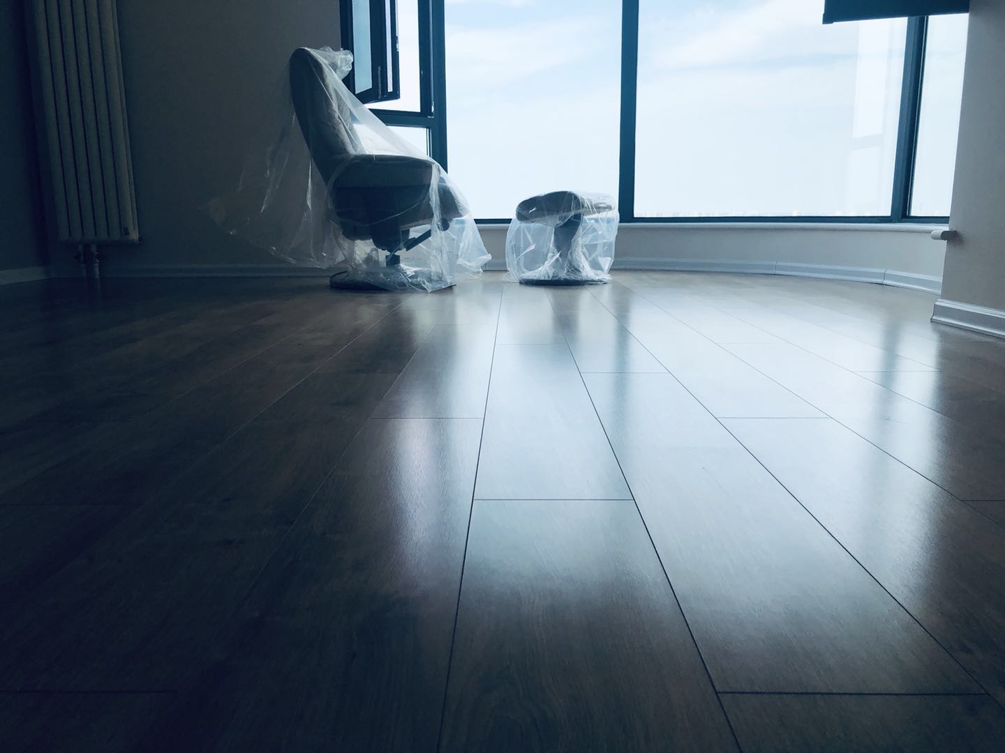 10小时全程体验开荒保洁之后,才发现这活很重要但真的不好做