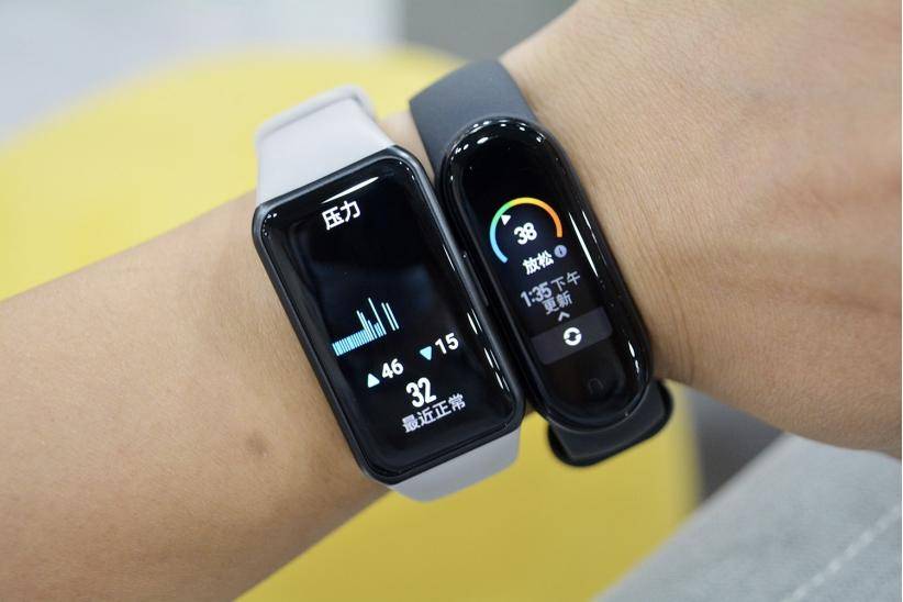 小米手环5跟小米手环6有什么区别,小米手环6比小米手环5多什么