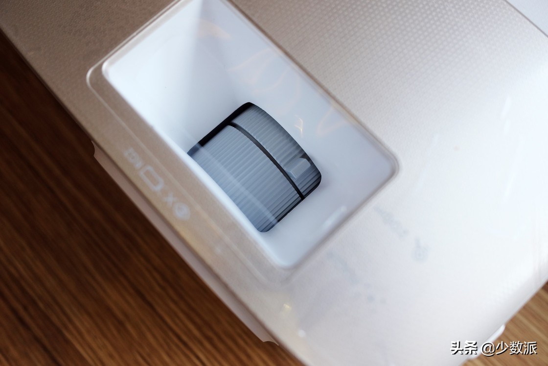 明基投影仪i707怎么连接电视,可以媲美电视机画质的投影仪