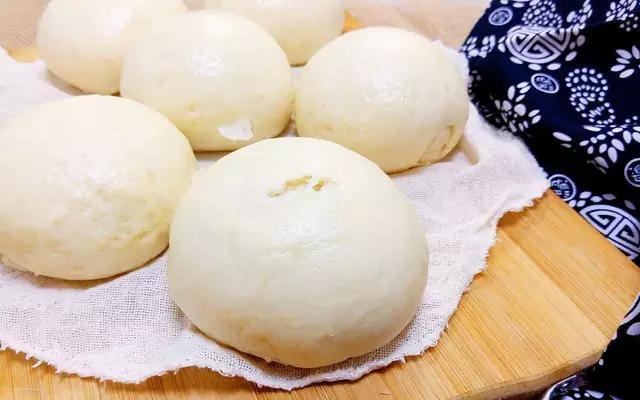 酵母泡打粉和碱同时加行吗,酵母泡打粉小苏打的区别