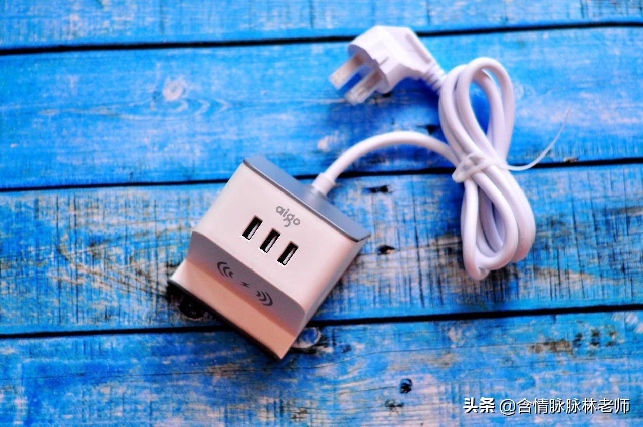 新款国标usb充电插座,5孔插座usb快充