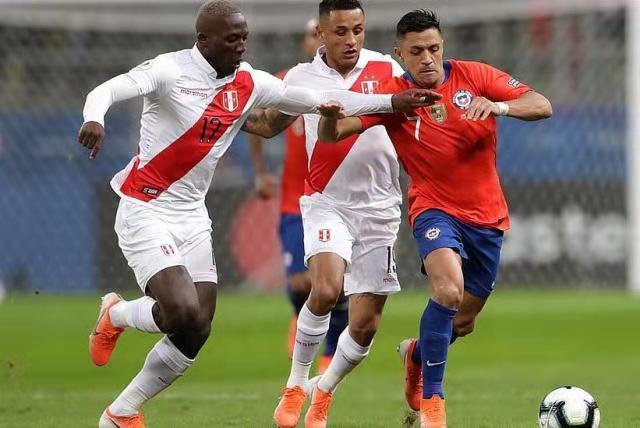 上届美洲杯冠军碰到秘鲁队几乎不会踢了,到底谁的错