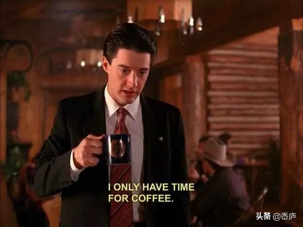 他是电影圈中的咖啡老炮，3岁开始喝咖啡，每天畅饮20杯