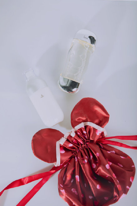 秋冬痘肌要用什么水乳,油痘肌用什么水乳改善痘痘