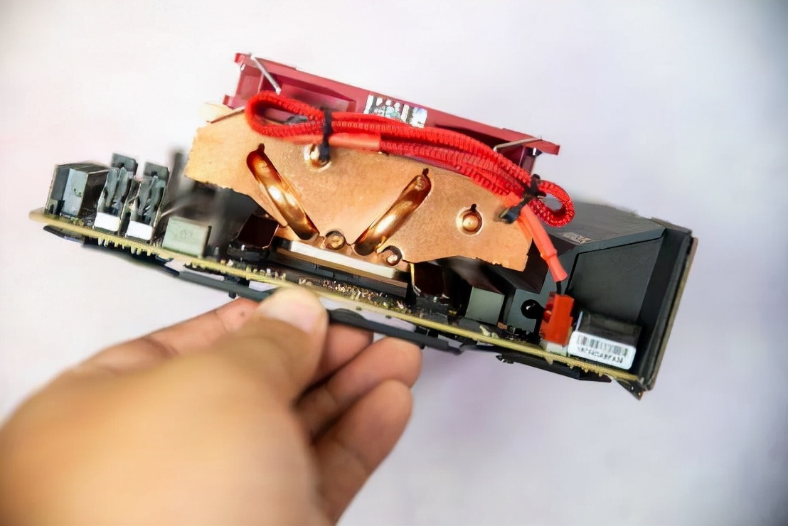 技嘉b550iaoruspro主板电池在哪,技嘉的b550iaorusproax