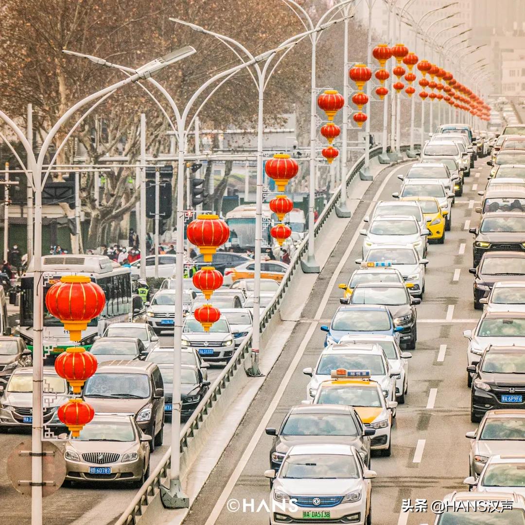 我在INS上建了个话题#2021在武汉过年