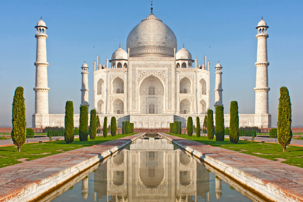 泰姬陵背后的惨剧：泰姬19年连生14个孩子，油尽灯枯死在了产床上