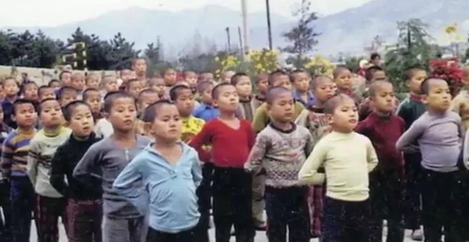 超过500个孩子死在了这里！——“兄弟之家福利院”