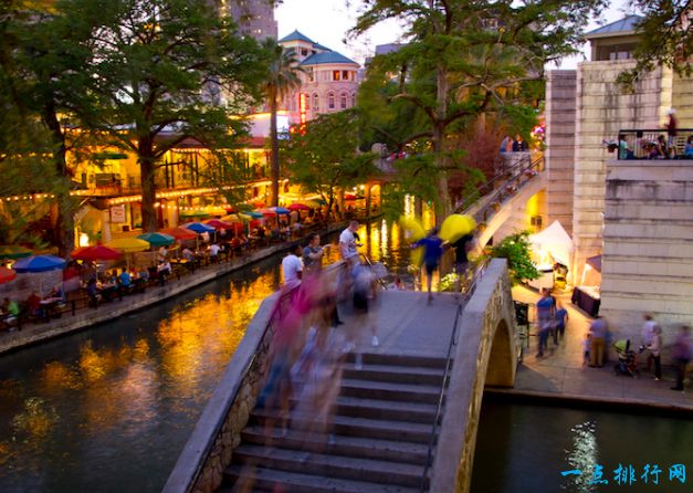 美国十大著名旅游景点,波士顿最具历史意义的景点之一,是一个充满传统的城市