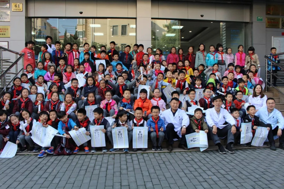 上海近视眼防控中心专家,上海青少年近视防控中心