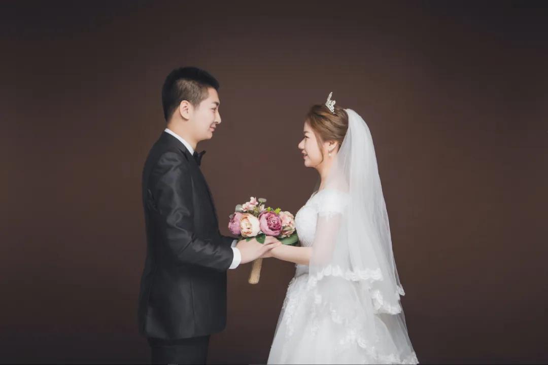 吹水鸭先知|羡慕有个玩鞋的姐姐，因为她会送适合的鞋给我