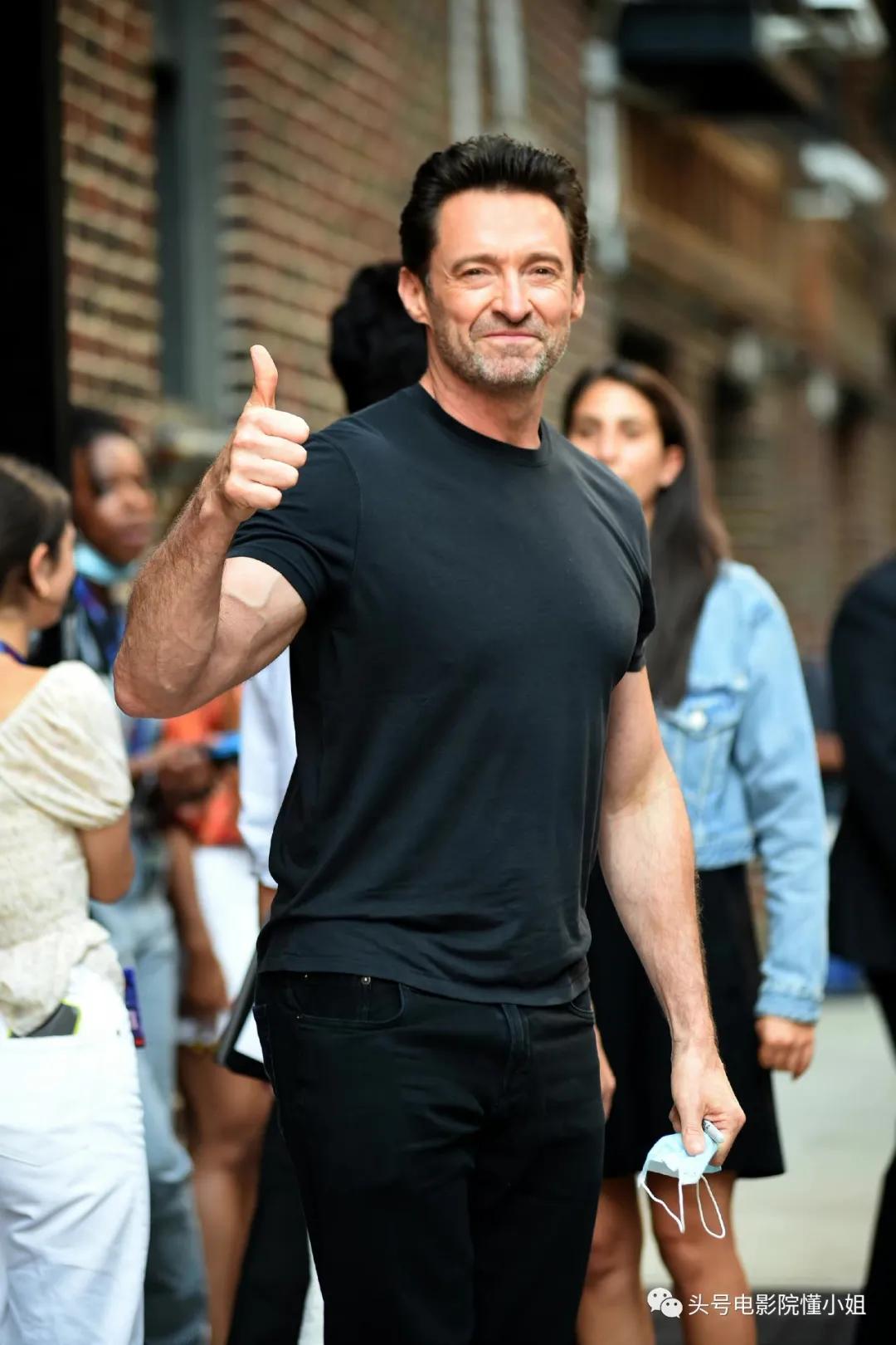 金刚狼爆皮肤癌危机！53岁休杰克曼提醒抹防晒霜，4年前曾动手术