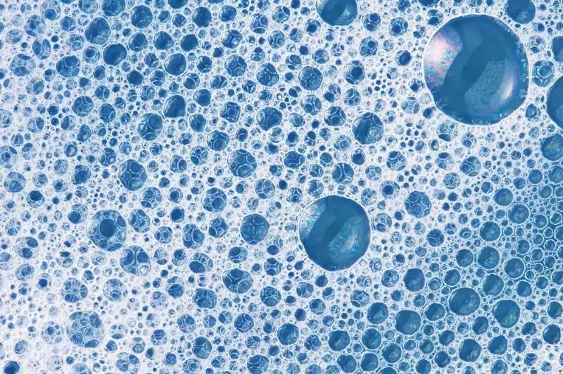 被称为毛孔清道夫的神奇泡泡面膜,你的脸脏了怎么办