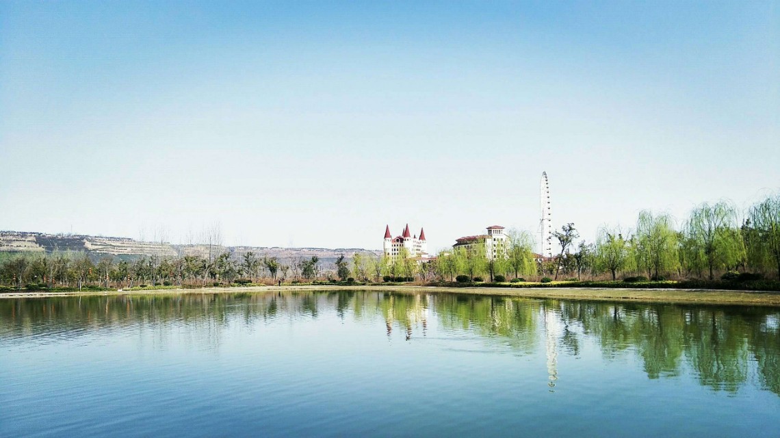 濞佹捣鑾辫尩灏忛晣,澶╂触鑾辫尩灏忛晣