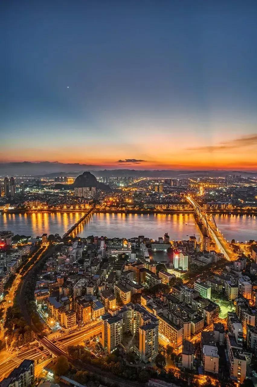 广西有座小城,广西的一座小县城