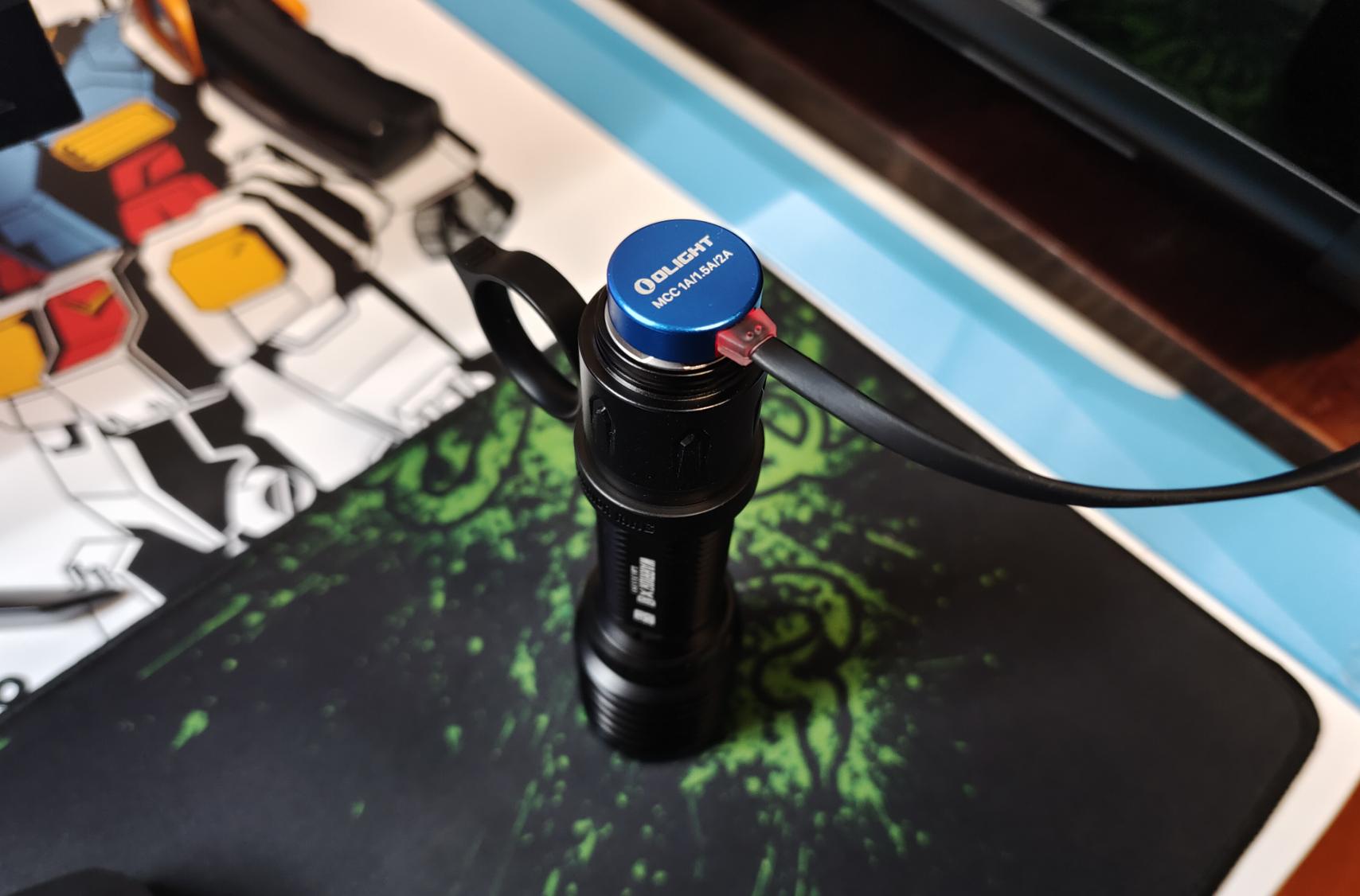 最纯粹的战术手电筒体验如何？傲雷WARRIOR武士X3首发上手