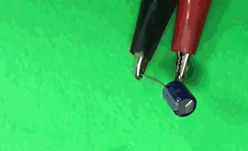 电解电容爆炸的解决方法,电解电容爆炸的威力