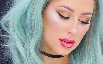 嘴唇常起皮适合涂口红还是唇釉,涂口红的正确步骤唇型