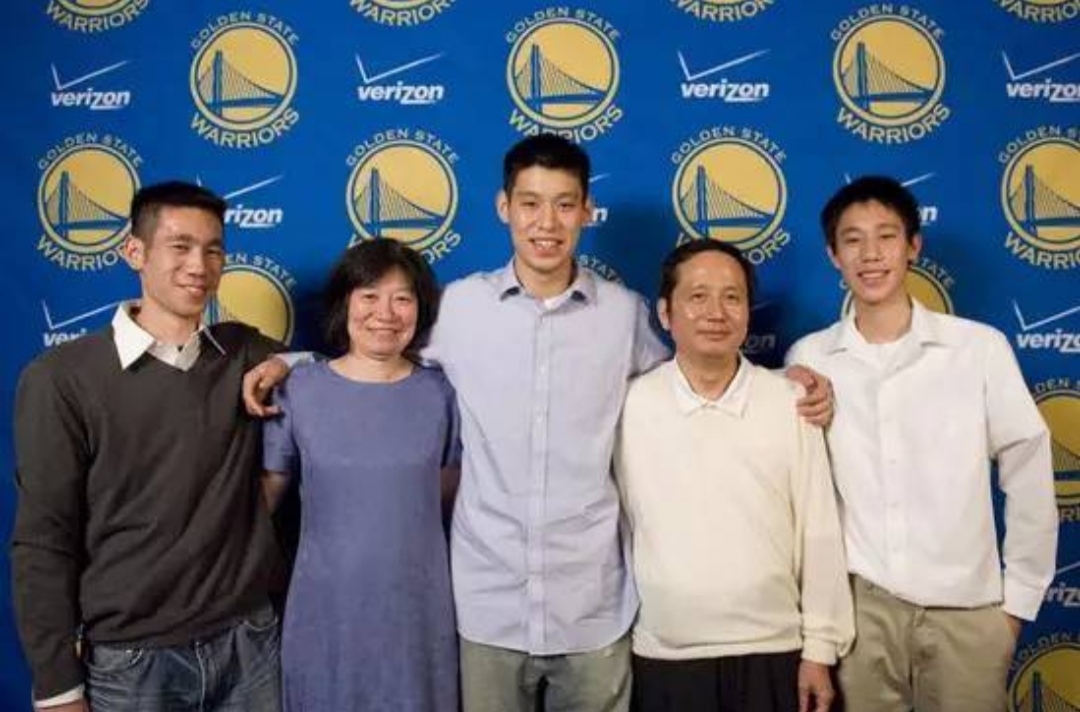 二次发育多重要！乔丹:我高中175，浓眉:我本来是后卫