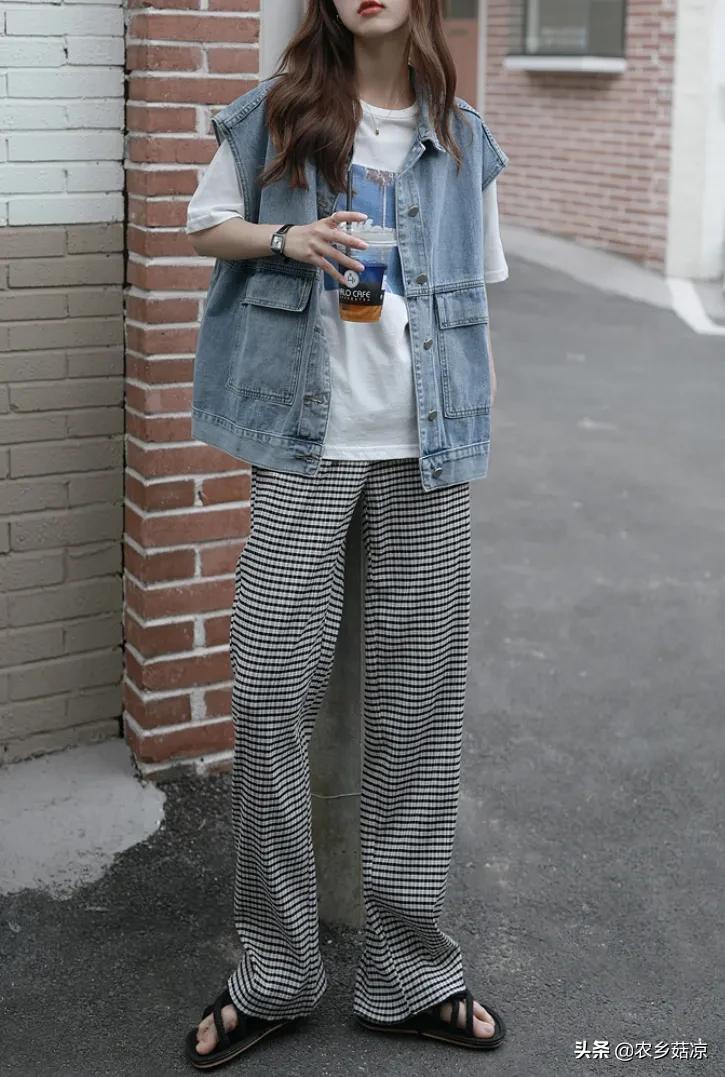 腿粗的女孩穿什么裤子,肩宽腿粗胯大女生穿搭