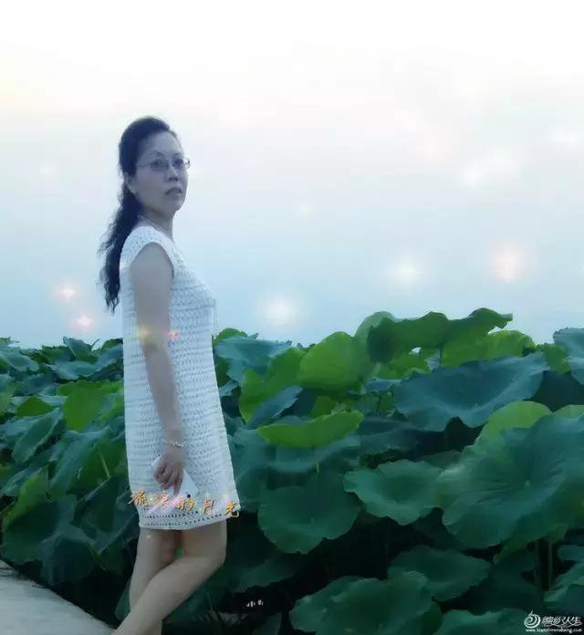 郁金香钩针连衣裙图案图解,钩针编织女士连衣裙视频图解过程