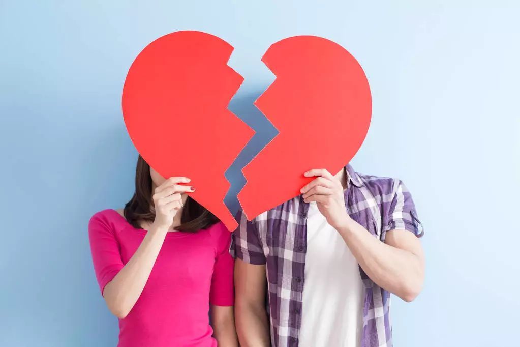 那个老找我聊天的好友，被我拉黑了，早点远离一直消耗你的人