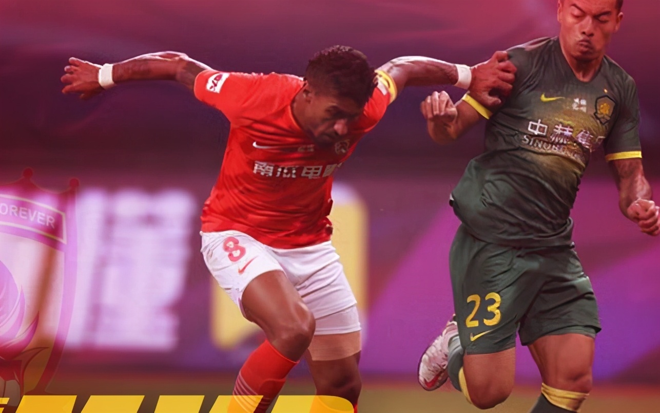 梅西贴地斩董路,董路说梅西大巴黎第一球