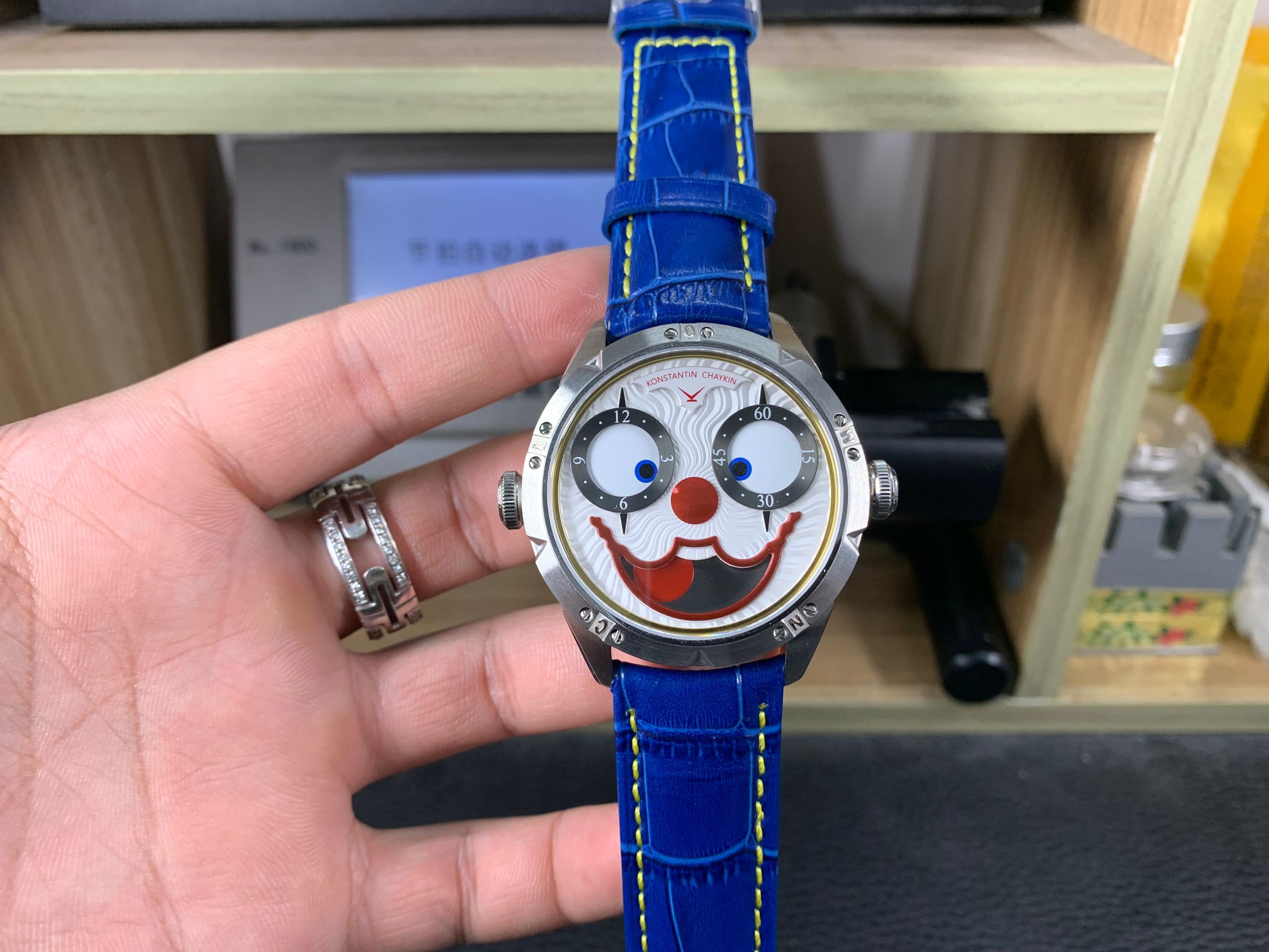 卡地亚山度士女款手表评测,2023卡地亚山度士36号钢链女表